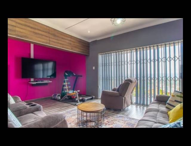 4 BEDROOM HOUSE FOR SALE IN MEREWENT